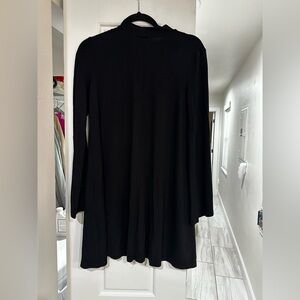 Elegant Black Long-Sleeve High Neck Dress Size M